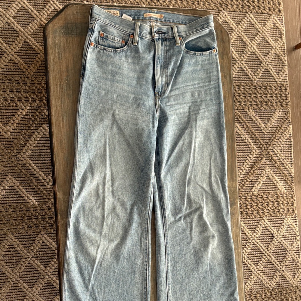 Levi's Premium Ribcage Wide Leg Jeans - Light Blue